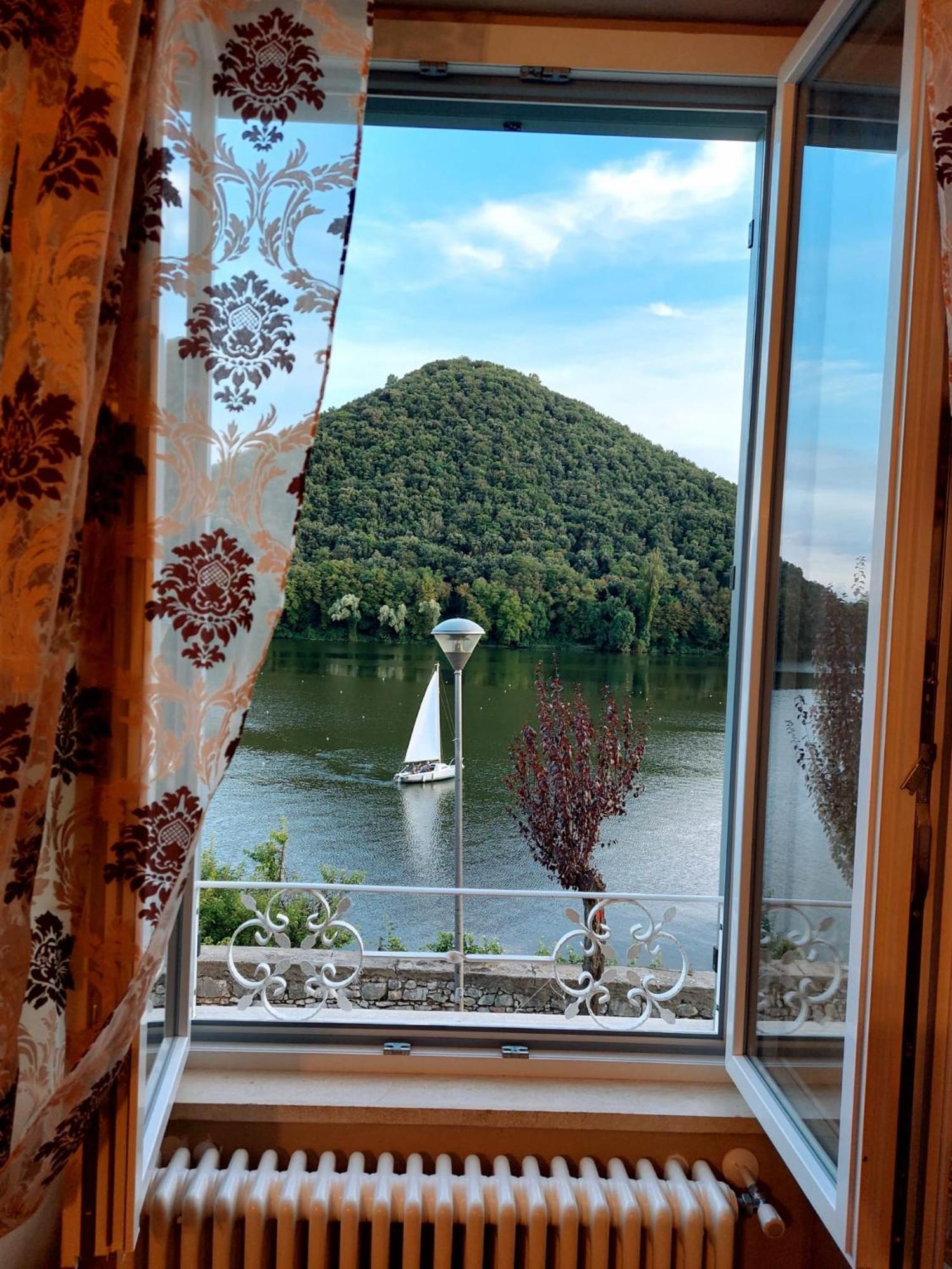 Le Finestre Sul Apartment *